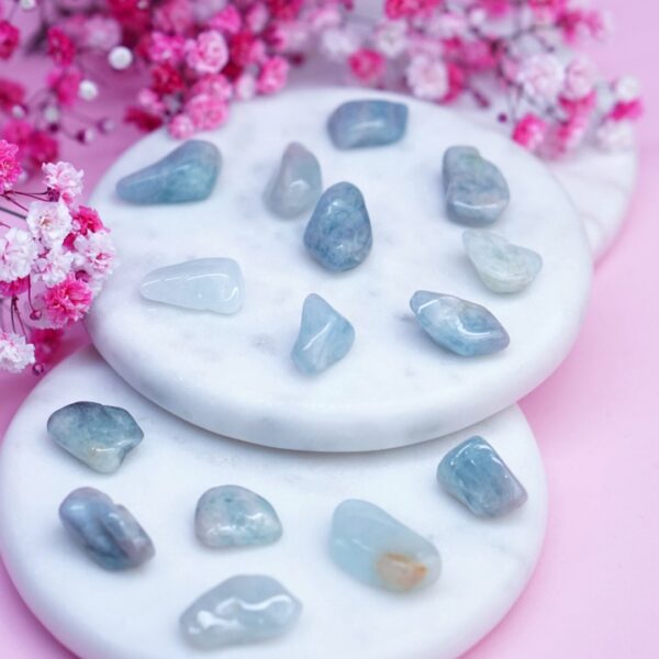 akwamaryn ciemny polerowany mini