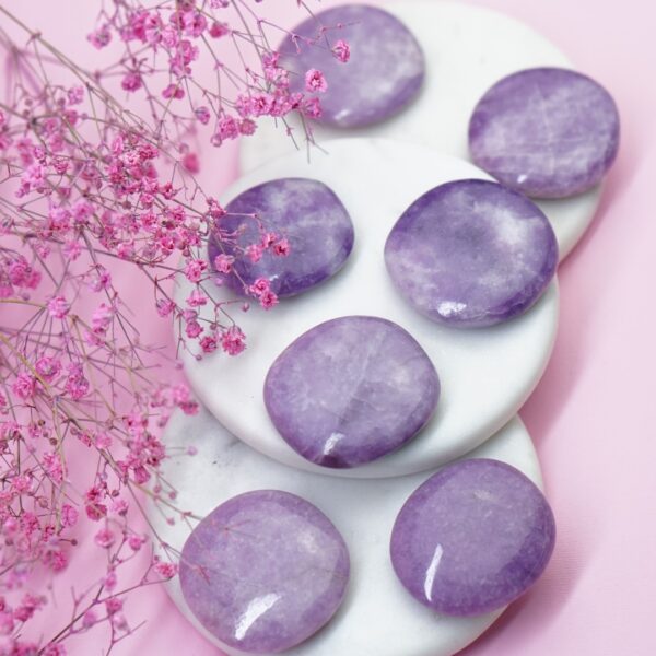 okrągły lepidolit polerowany