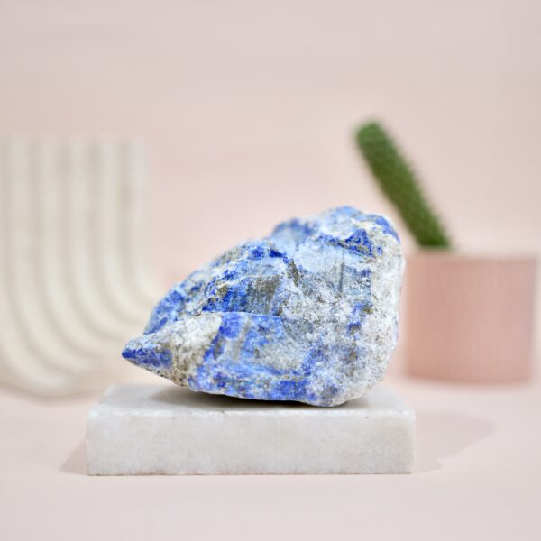 Lapis Lazuli Surowy: Kamień Komunikacji i Intuicji z Afganistanu, Bryłka 1725 g (15 × 12 cm), nr 4 1 surowy lapis lazuli nr 4