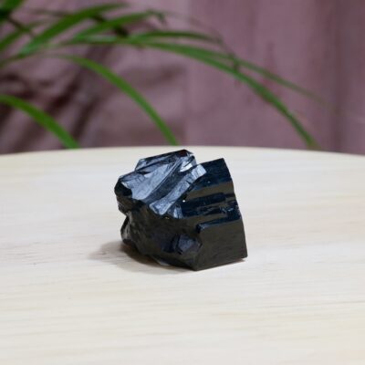 czarny turmalin naturalny wysoka jakość nr 6