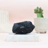 Czarny Turmalin Surowy: Kamień Ochronny i Uziemiający, Naturalny Okaz 618 g (11 × 4,5 cm), nr 10 3 czarny turmalin nr 10