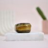 Tygrysie Oko Polerowane: Kamień Odwagi i Pewności Siebie 354 g (6,5 × 5,5 cm), nr 2 2 tygrysie oko polerowane okaz nr 2
