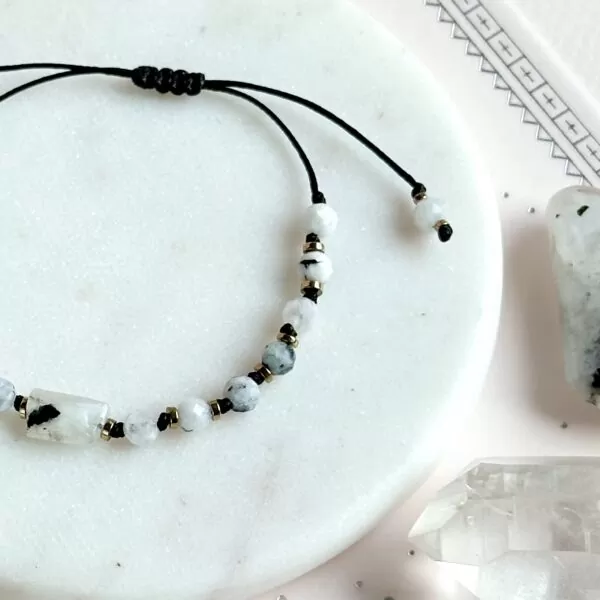 bransoletka z kamieniem księżycowym